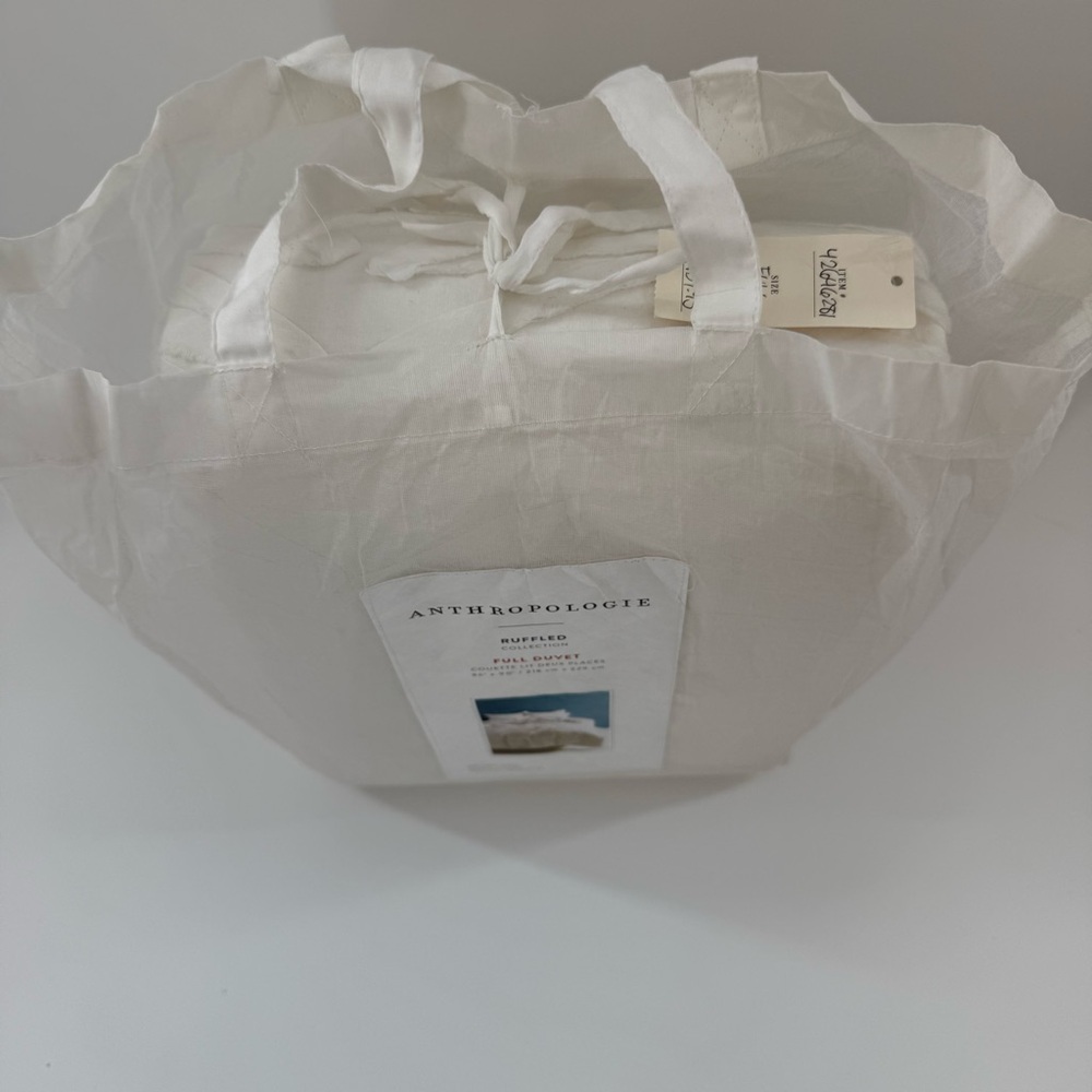 NWT Anthropologie Ruffled Collection White Full Size ( 86" X 90" ) Duvet Cover - Picture 3 of 6